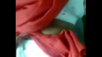 Tamil women exposed by train passenger for money - XVIDEOS.COM