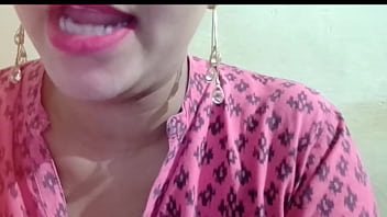 neeru sexy does dirty talking in Hindi as she wants a good sex